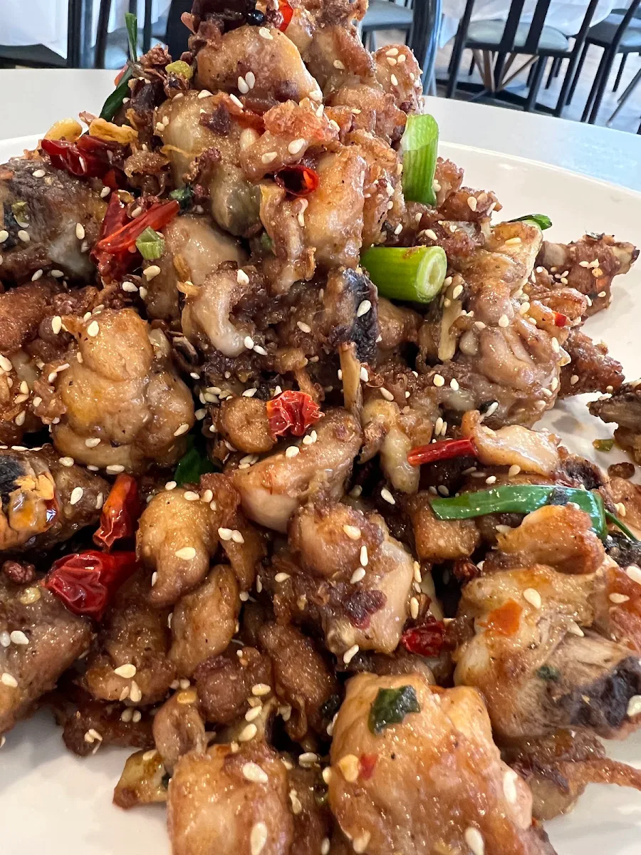 西北辣子鸡, Maney's Dumpling